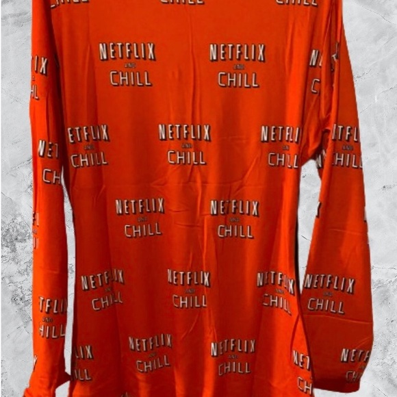 Netflix and chill onesie - Picture 2 of 2